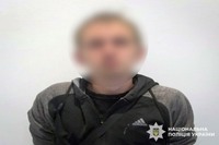 У Хмельницькому поліцейські затримали 27-річного чоловіка, який завдав ножового поранення знайомому