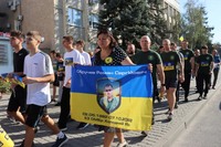 Гвардійці та мешканці Павлограда вшанували загиблих у забігу «Шаную воїнів, біжу за героїв України»