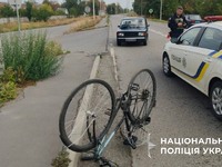 Поліцейські Вінниччини розслідують обставини трьох ДТП, у яких травмувалася велосипедистка та двоє пішоходів