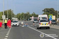 На Летичівщині слідчі встановлюють обставини ДТП, в якій загинула 74-річна пішохідка