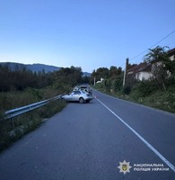 Поліція Хустщини затримала нетверезого водія, який скоїв ДТП: травмувався сам водій та його пасажир