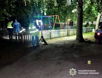 Родинна сварка закінчилася стріляниною: поліцейські Житомирщини затримали підозрюваного