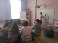 Діалог у громаді щодо насильства над дітьми та просування позитивного батьківства