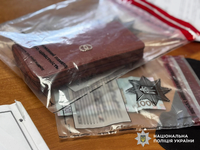 Відібрав сумку у місцевої мешканки та втік – у Південноукраїнську поліцейські викрили неповнолітнього у вчинені грабежу