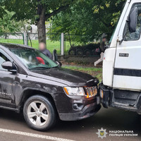 Слідчі поліції Буковини розслідують обставини двох ДТП з потерпілими