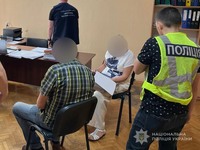 Поліція та СБУ Сумщини викрили схему фіктивних довідок у Конотопі: медики постануть перед судом