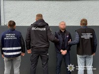 За 10 000 $ до Румунії: поліцейські Рахівщини затримали мукачівця, причетного до переправлення осіб через кордон