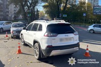 У Хмельницькому поліцейські встановлюють обставини ДТП, у якій травмувався 66-річний водій