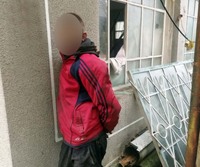 У Козятині поліцейські охорони затримали чоловіка, який проник до приватного будинку