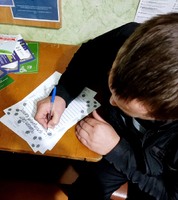 Пробаціонери, волонтери та клієнт пробації Козельщини взяли участь у написанні Радіодиктанту національної єдності 2025