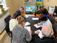 Писати диктант- означає говорити з Україною одним серцем