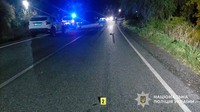 Поліцейські Закарпаття розслідують ДТП у селі Кострина, внаслідок якої загинув пішохід