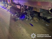 Поліція Київщини з’ясовує обставини ДТП, внаслідок якої загинув мотоцикліст