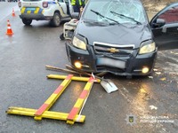 Чернігівські поліцейські встановлюють обставини ДТП, в якій постраждали двоє людей