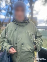 Обікрав матір, пограбував та побив перехожу: поліцейські Київщини повідомили фігуранту про підозру