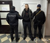 У Львові поліцейські затримали ділка, підозрюваного у збуті наркотиків та психотропів