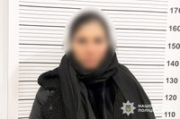 У Хмельницькому за торгівлю синтетичними наркотиками PVP поліцейські затримали 34-річну жінку