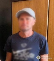 Столичний суд призначив п’ять років та два місяці ув’язнення зловмиснику, який обікрав чоловіка в салоні автобуса та взяв на його ім’я кредит