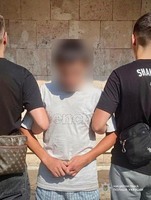 У Дніпрі грабіжник зірвав з жінки золоту прикрасу: працівники кримінальної поліції затримали злочинця