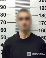 У Полонному поліцейські затримали молодика, який завдав тяжких тілесних ушкоджень 44-річному місцевому жителю