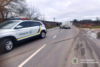 Слідчі розслідують обставини ДТП, у якій загинув водій ВАЗу