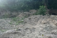 Правоохоронці викрили трьох буковинців, підозрюваних у незаконному видобутку гравійно-піщаної суміші