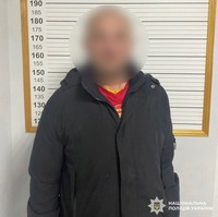 Вінницькі поліцейські затримали зловмисника за крадіжку з магазину