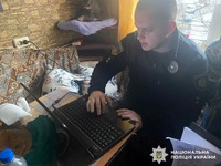 Вінницькі поліцейські викрили шахраїв, які ошукали громадянина Республіки Гана на понад 36 тис. доларів
