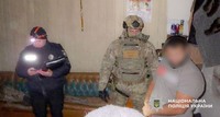 На Полтавщині поліція затримала чоловіка за пограбування неповнолітньої
