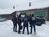 Поліція Ужгорода викрила закарпатця на незаконному продажу гуманітарного транспорту, що був призначений для ЗСУ