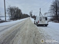 Поліція Вінниччини розслідує дві дорожньо-транспортні пригоди, в яких травмувались водій та пішохід