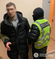 Поліція затримала чоловіка, який заподіяв тяжке тілесне ушкодження водію евакуатора