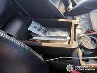 Автомат та сотні набоїв за тисячі гривень: на Вінниччині оперативники УСР у взаємодії з СБУ викрили торговця зброєю і боєприпасами