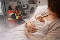 Обвиття пуповиною і п’ята вагітність — павлоградські медики прийняли пологи вдома