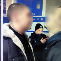 Поліцейські охорони Києва затримали двох правопорушників