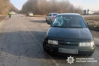 На Славутчині поліцейські з’ясовують обставини ДТП, у результаті якої загинула 52-річна велосипедистка