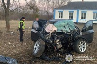 На Летичівщині поліцейські встановлюють обставини ДТП, у якій одна людина загинула та ще одна травмувалася
