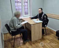 Запорізькі поліцейські затримали чоловіка, який кинув гранату у двір сусідам