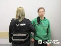 У Ніжині поліцейські оперативно встановили та затримали підозрювану в пограбуванні літньої жінки