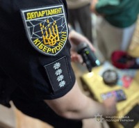 Запорізькі поліцейські викрили чоловіка, який шахрайським шляхом привласнив понад 320 000 гривень військового