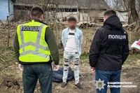 Продав власного сина за 2000 гривень: на Хмельниччині поліцейські викрили факт продажу неповнолітнього з метою трудової експлуатації