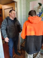 Перевірка неповнолітніх клієнтів пробації за місцем проживання