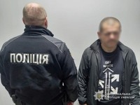 На Роменщині поліція затримала чоловіка, який пограбував літнього мешканця