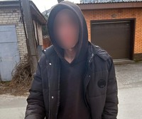 Дніпропетровщина: поліцейські охорони затримали хулігана