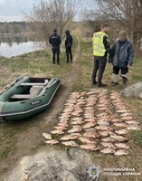 Незаконний улов у понад 158 000 гривень: поліція Київщини задокументувала браконьєра на Бучанщині