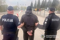 На Хмельниччину з Польщі екстрадували 32-річного підозрюваного у крадіжках навігаційного обладнання на понад 1,5 мільйони гривень