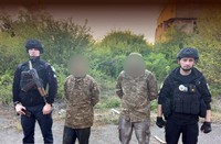 В Мукачеві поліцейські охорони затримали осіб за незаконне проникнення на територію складу