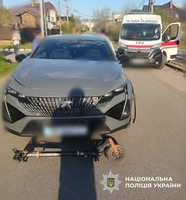 Поліцейські Київщини розслідують обставини смертельної ДТП у Фастівському районі, в якій загинула дитина