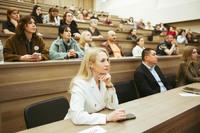 “Поїхати не можна залишитися”: у Кропивницькому дискутували, як зупинити “втечу мізків”. ФОТО