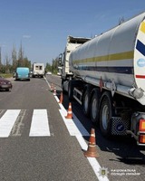 Травмувались пасажири маршрутного таксі, серед яких малолітній - слідчі поліції оголосили про підозру у скоєнні ДТП у Миколаївському районі керманичу вантажівки